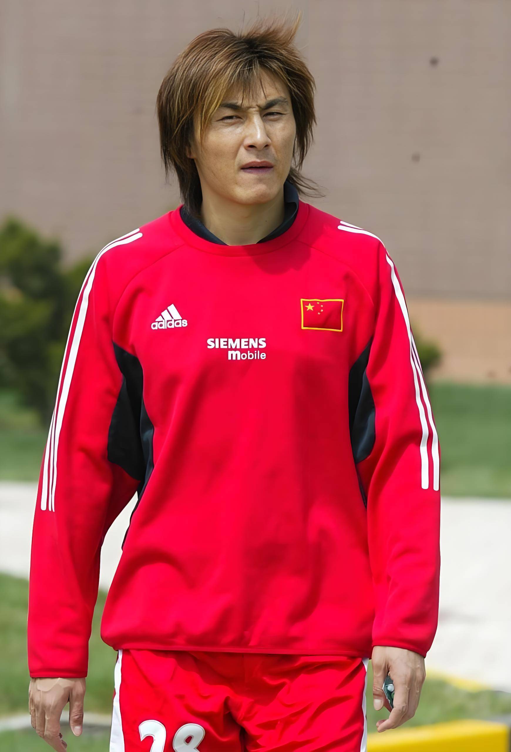 关于新赛季国内职业足球热火朝天,球员技艺精湛的信息 关于新赛季国内职业足球热火朝天,球员技艺精湛的信息