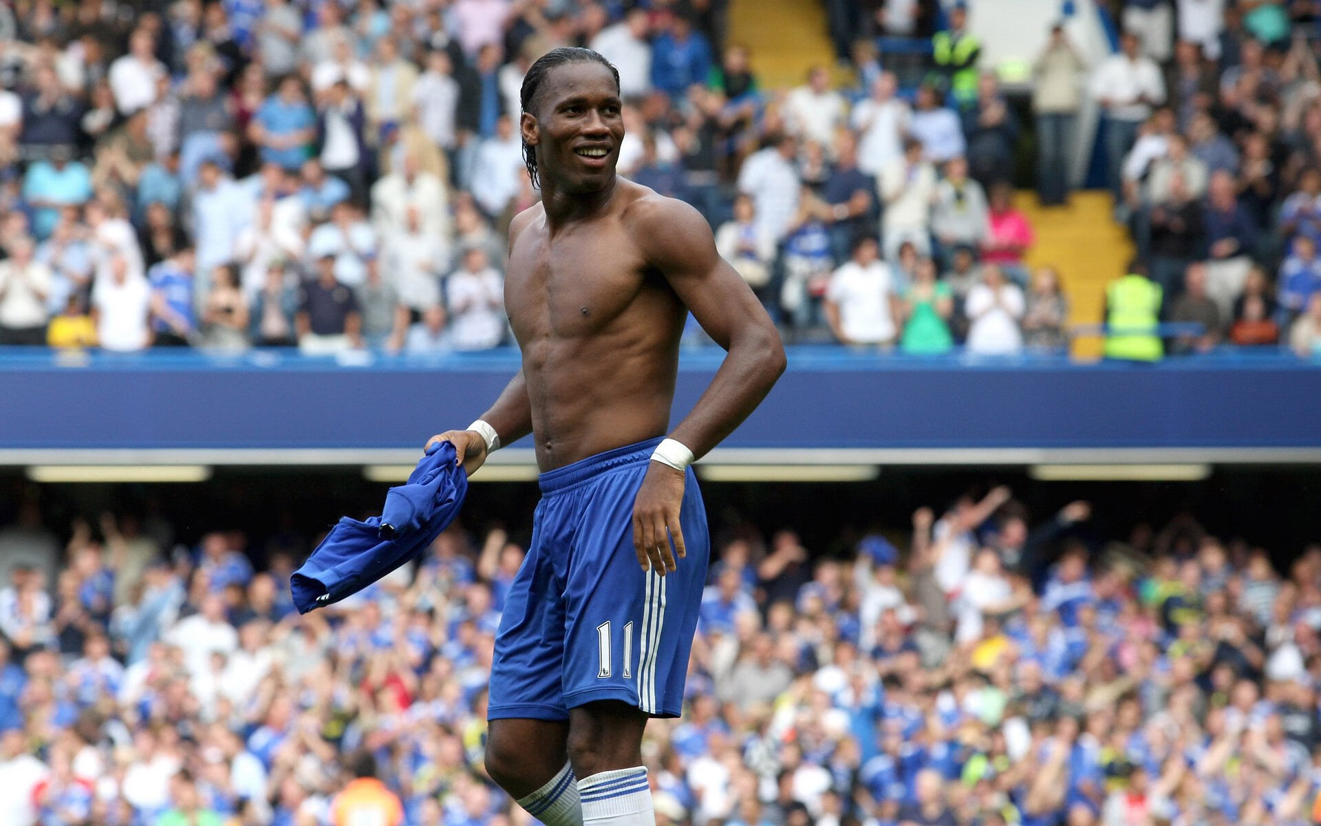 双城记，深圳绝杀映照詹皇时刻，唯一性在分秒间铸就