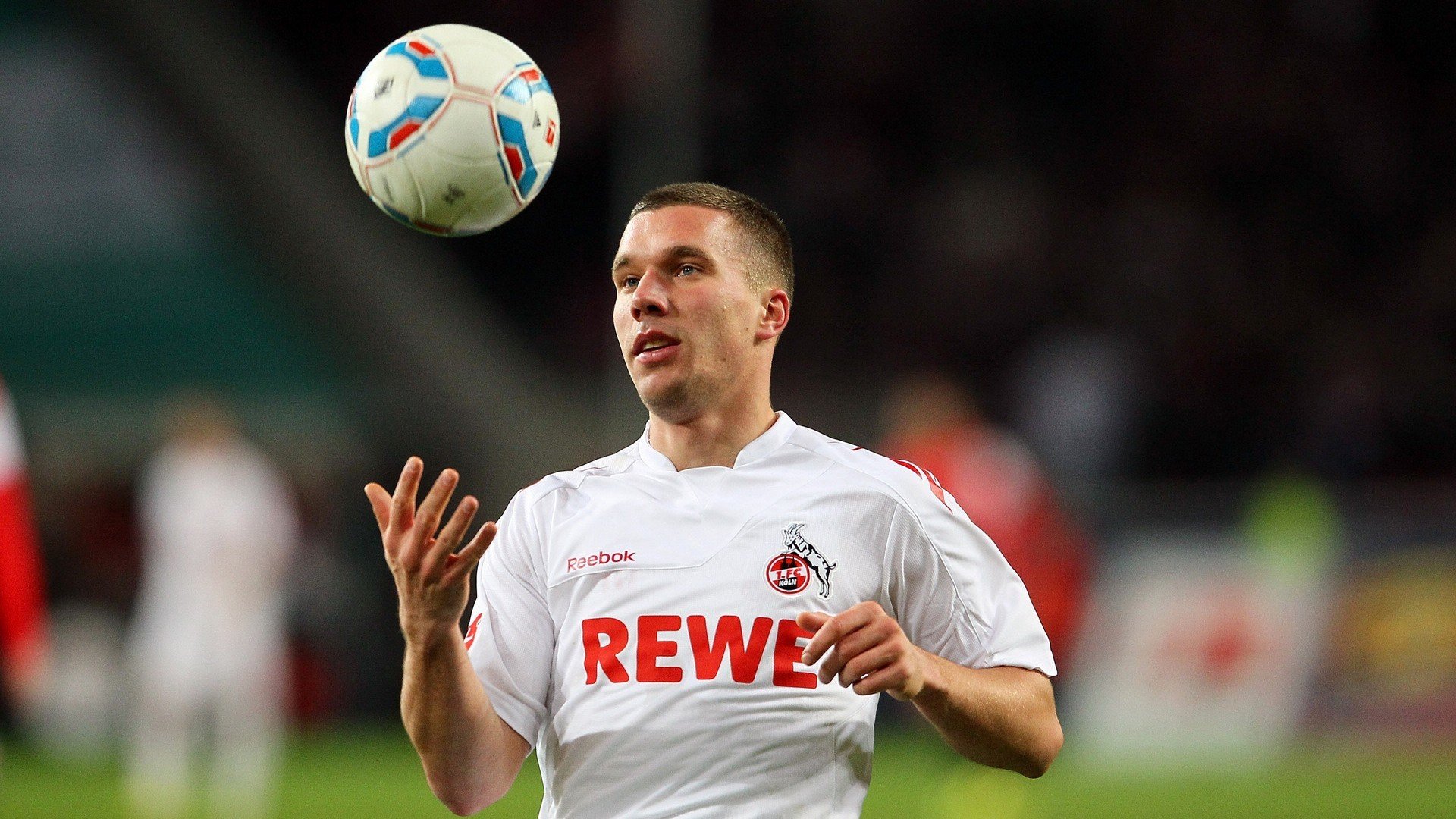 德甲争冠战焦点战，掘金血拼独行侠，跨越体育的拼搏启示